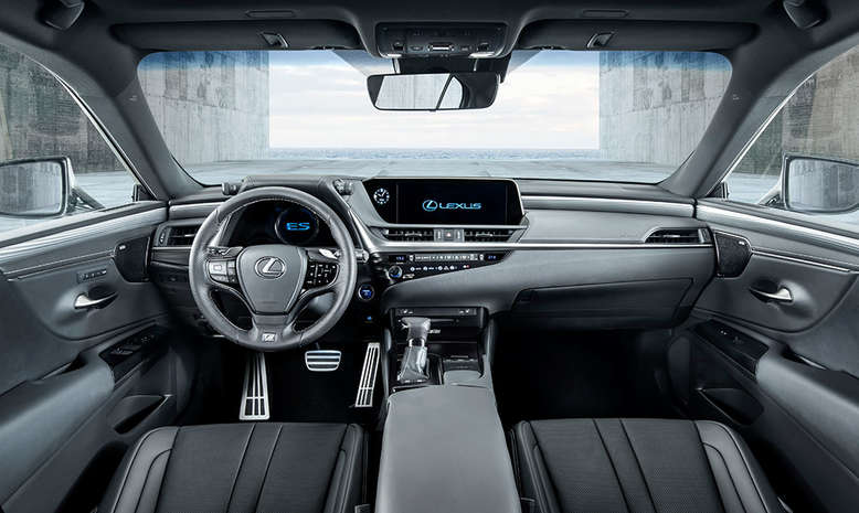 Lexus ES F Sport, Cockpit