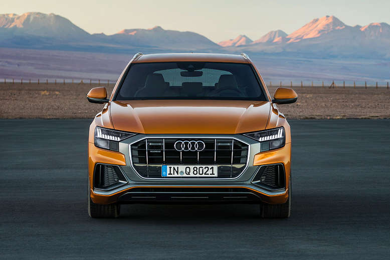 Audi Q8, Front