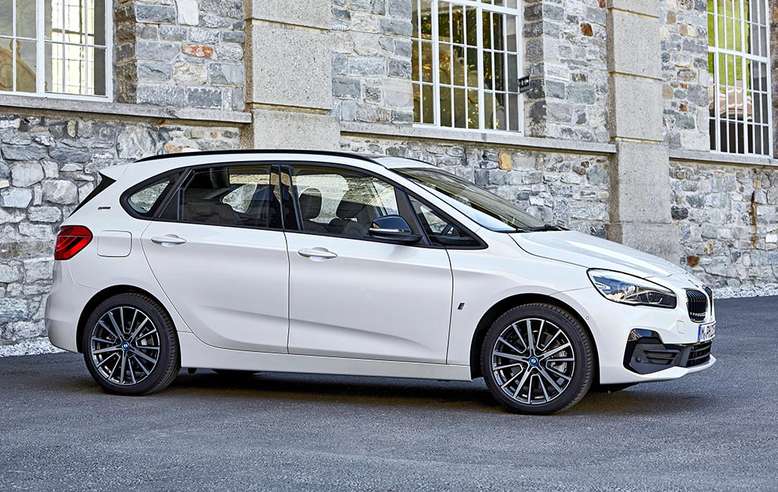 BMW 2er Active Tourer i Performance, Seitenansicht