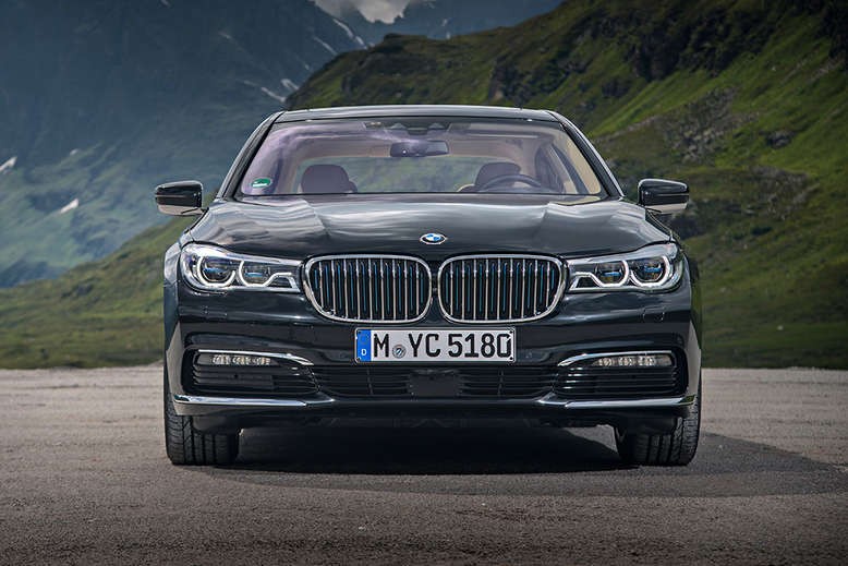 BMW 7er, Front