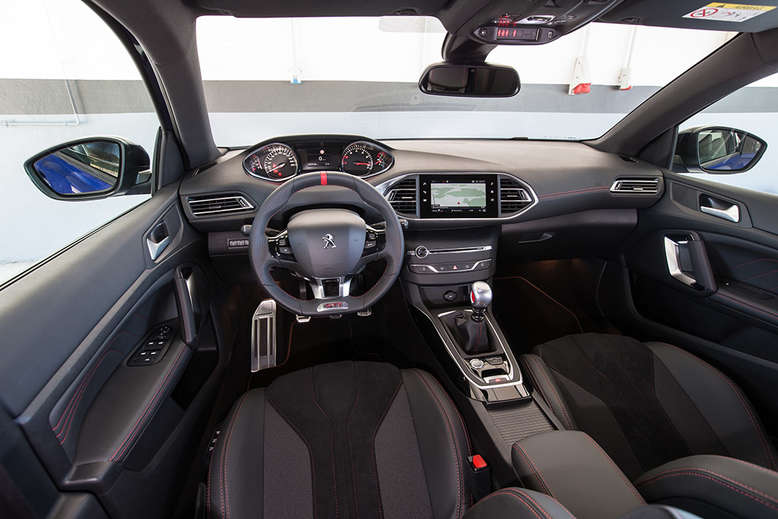 Peugeot 308 GTI, Cockpit