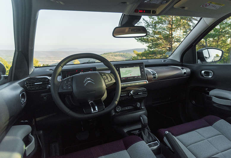 Citroen C4 Cactus, Cockpit