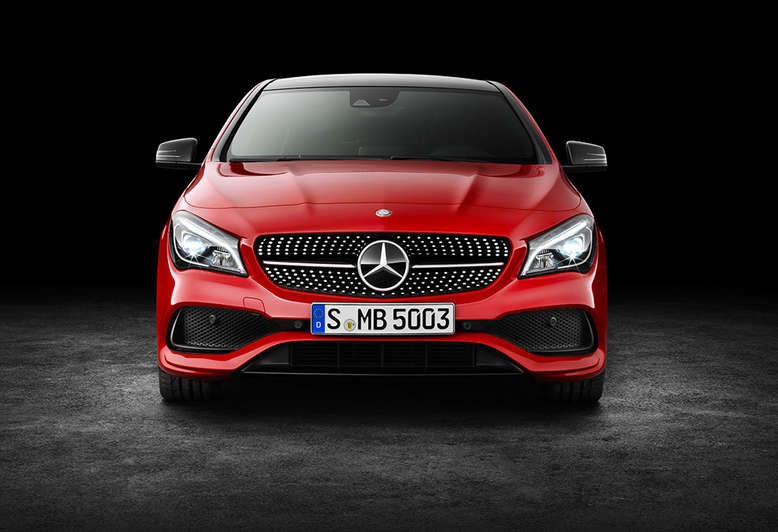 Mercedes-Benz CLA Coupé, Front