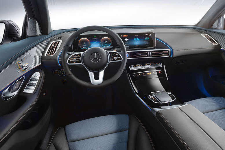 Mercedes-Benz EQC, Cockpit