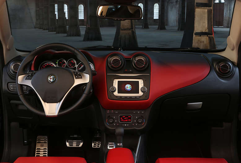 Alfa Romeo MiTo, 2013, Innenansicht, Cockpit, Foto: Alfa Romeo