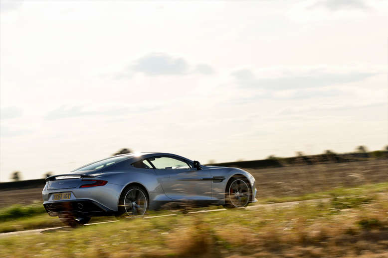 Aston Martin Vanquish, Seitenansicht, Foto: Aston Martin