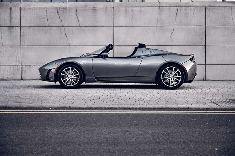 Tesla Roadster, Galactic Gray, Verdeck offen, Seitenansicht, 2012, Foto: Tesla Motors