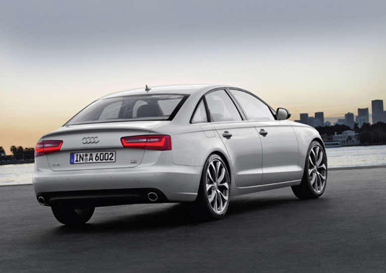 Audi A6 3.0 TDI quattro in Eissilber, 2010, Foto Audi