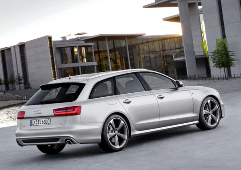 Audi A6 Avant 3.0 TFSI S line in Eissilber, 2011, Foto: Audi