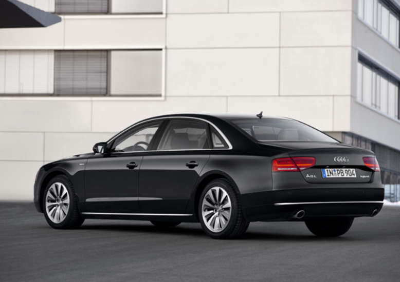 Audi A8 L hybrid, 2012