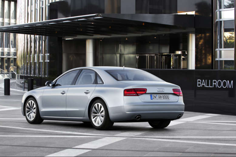 Audi A8 hybrid, 2011