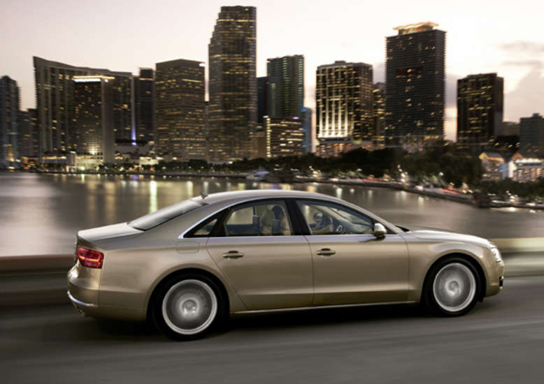 Audi A8, 2010