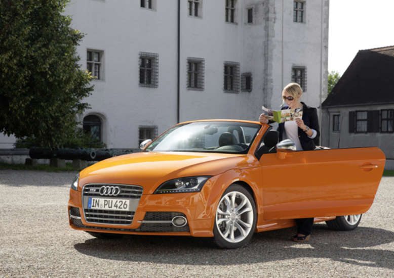 Audi TT Roadster, 2011