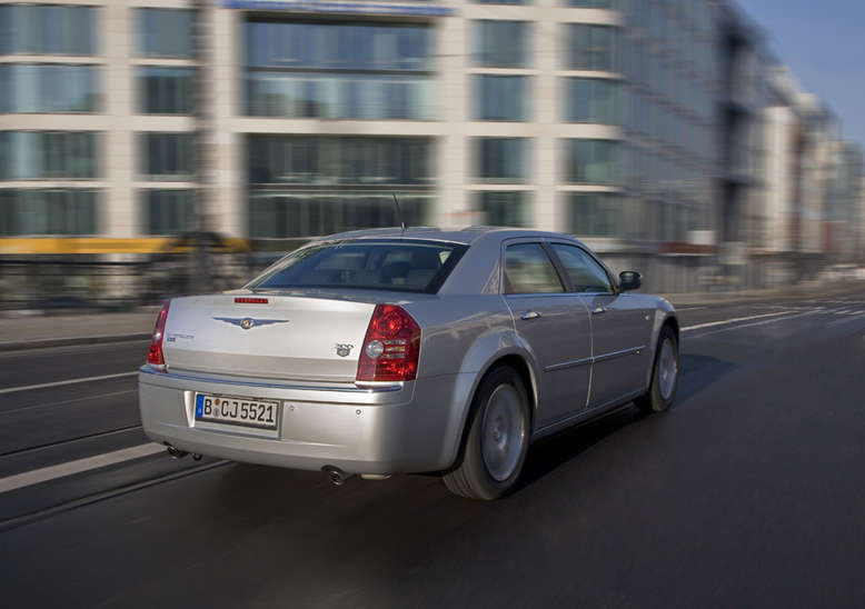 Chrysler 300C, Heckansicht, 2010, Foto: Chrysler