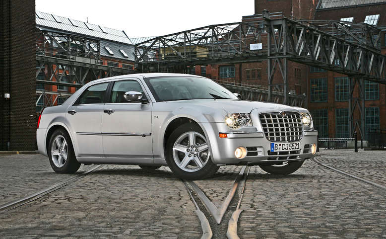 Chrysler 300C, Seitenansicht, 2010, Foto: Chrysler