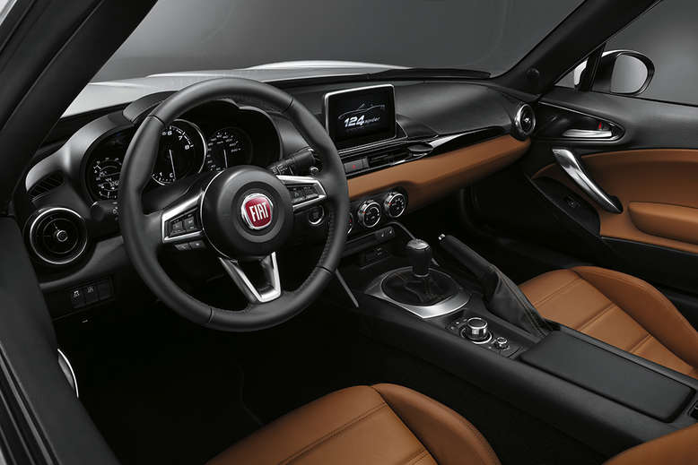 Fiat 124 Spider, Innenraum / Cockpit, 2015, Foto: Fiat