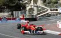 Alonso im 2. Monaco-Training an der Spitze
