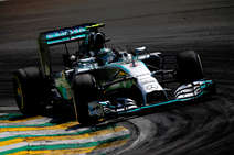 Spannender Endspurt: Rosberg gewinnt in Brasilien