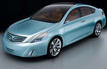 Studie Nissan Intima